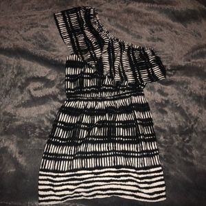 One Shoulder Express Dress